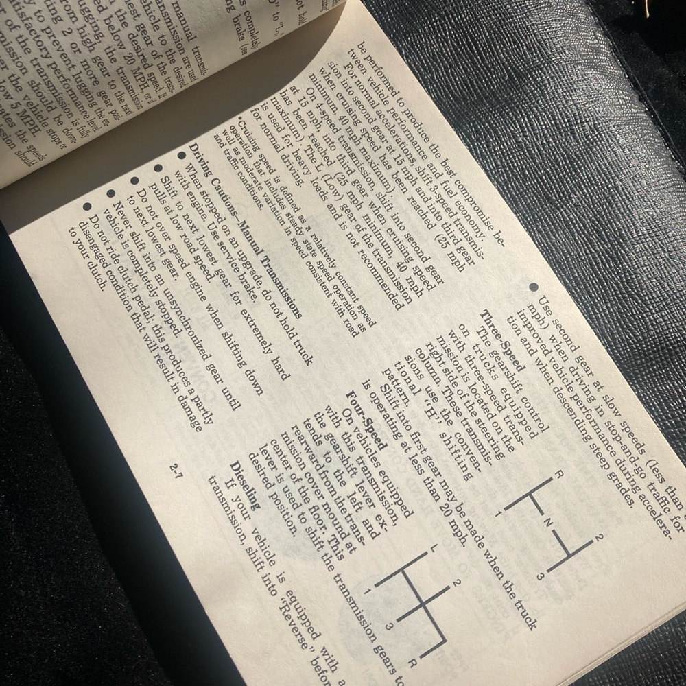 1976 Chevrolet Light Duty Truck Owner’s Manual - Picture 4 of 4
